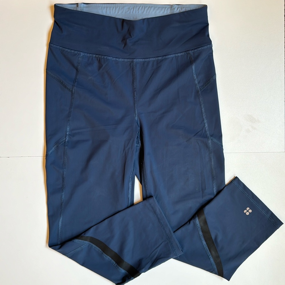 Sweaty Betty The Zero Gravity yoga workout pants. Size Small.